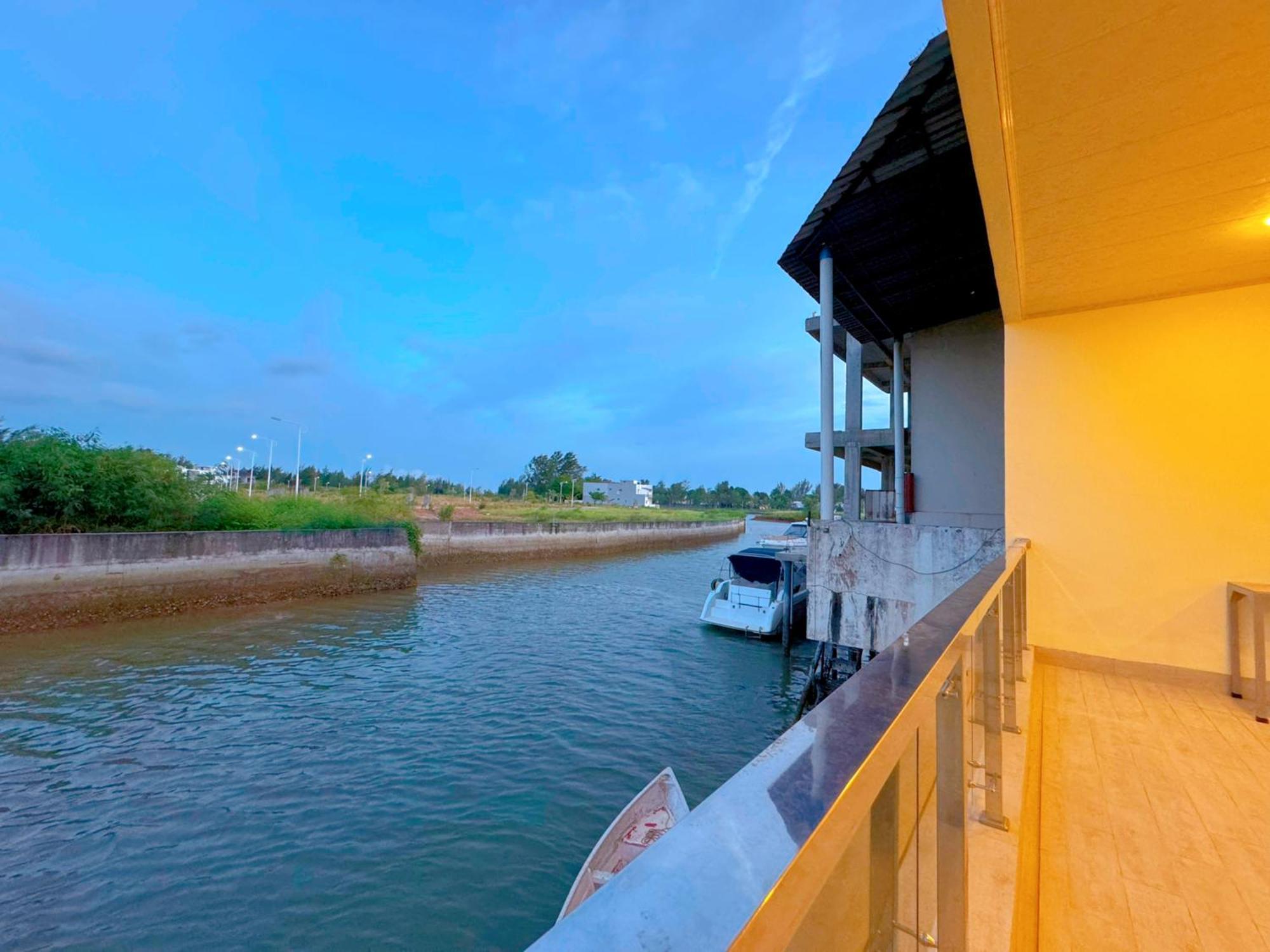 Canoe And Fishing , Free Pickup Villa Batam Eksteriør billede